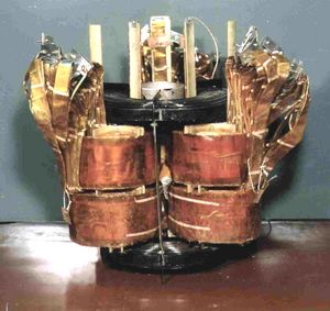 Cryogenic superconductive transformer
